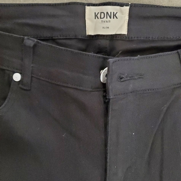 KDNK Black Mens XL 36 distressed pants - Picture 2 of 5